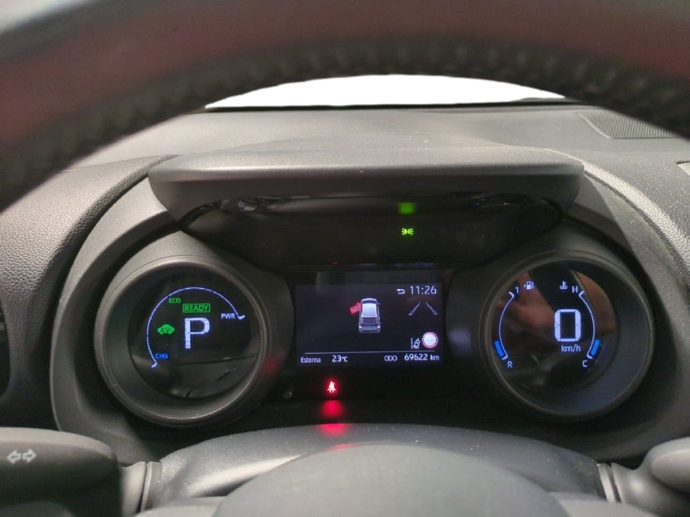 Toyota Yaris usata a Milano (15)