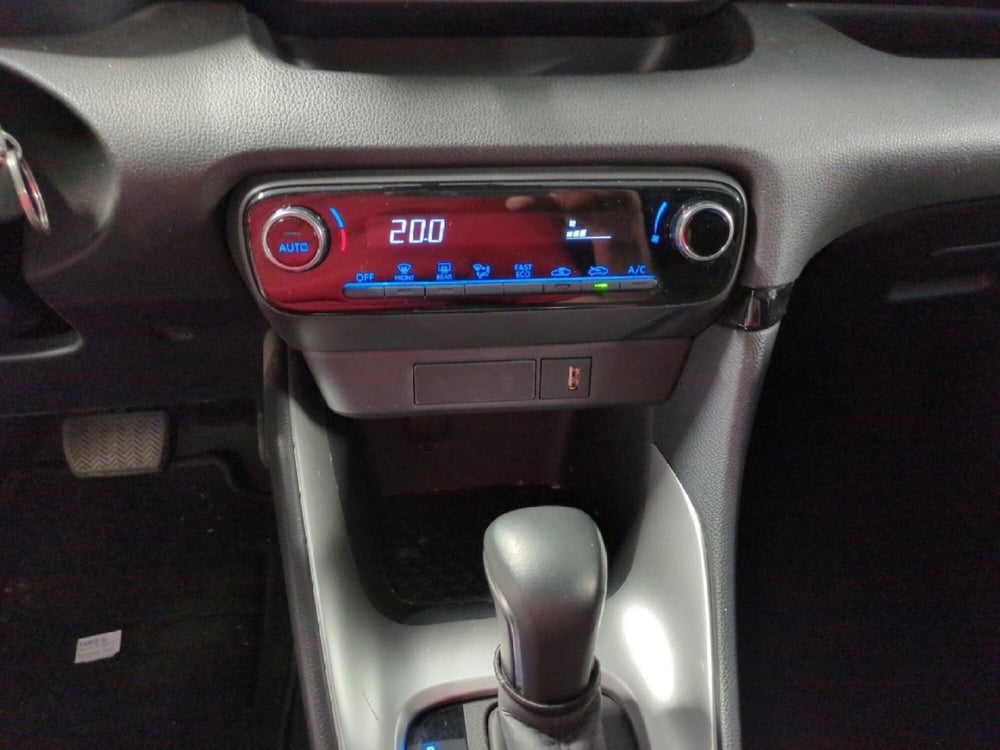 Toyota Yaris usata a Milano (17)