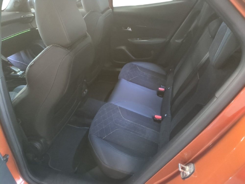 Peugeot 2008 usata a Milano (11)
