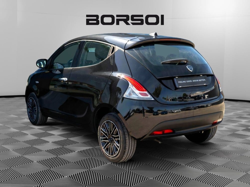 Lancia Ypsilon usata a Treviso (3)