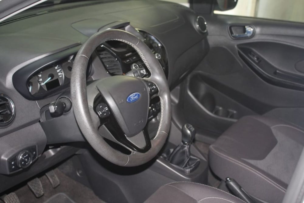 Ford Ka usata a Viterbo (9)