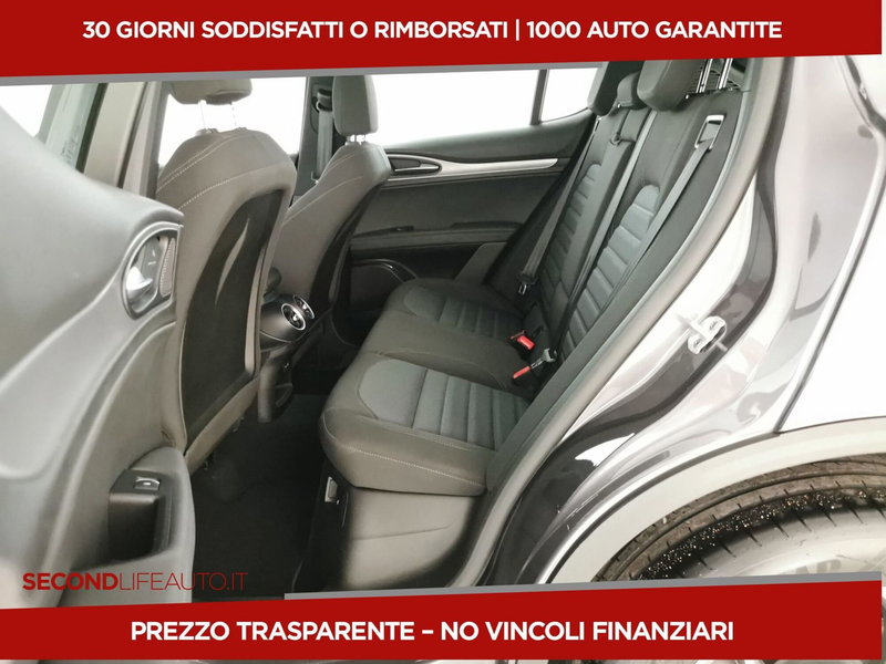 Alfa Romeo Stelvio usata a Chieti (6)
