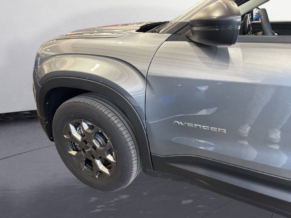 Jeep Avenger nuova a Agrigento (12)
