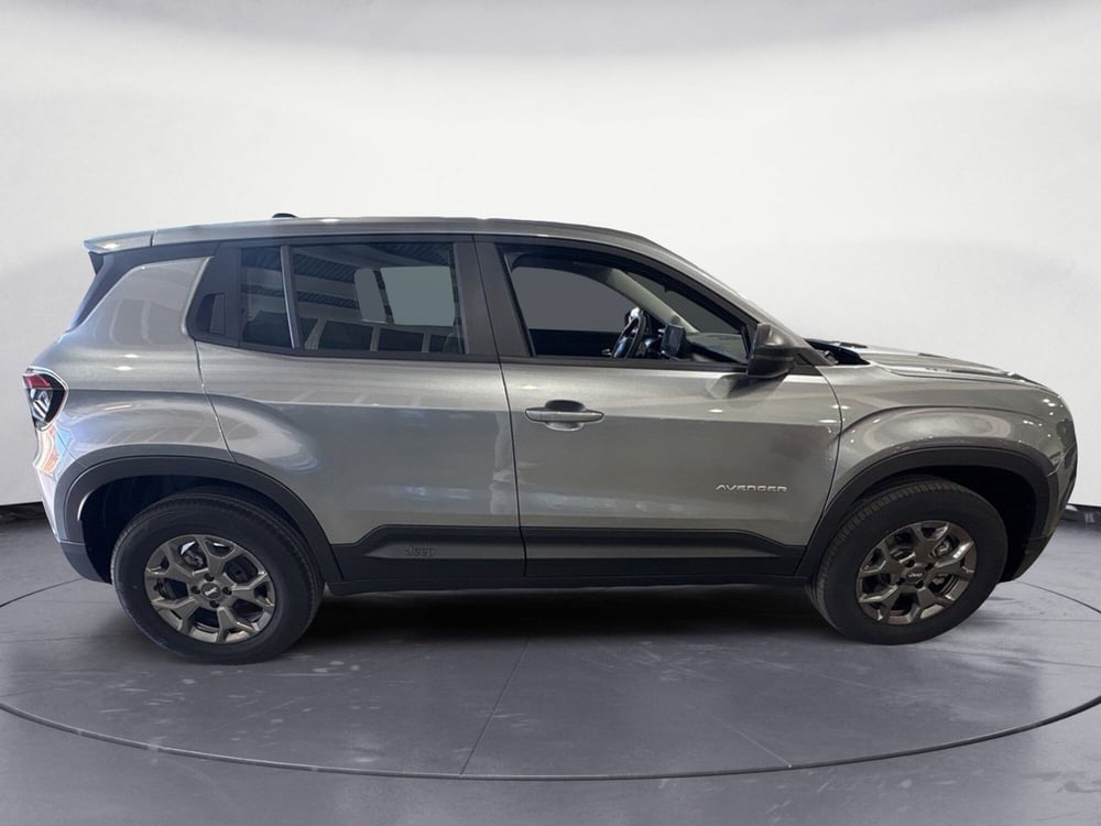 Jeep Avenger nuova a Agrigento (8)