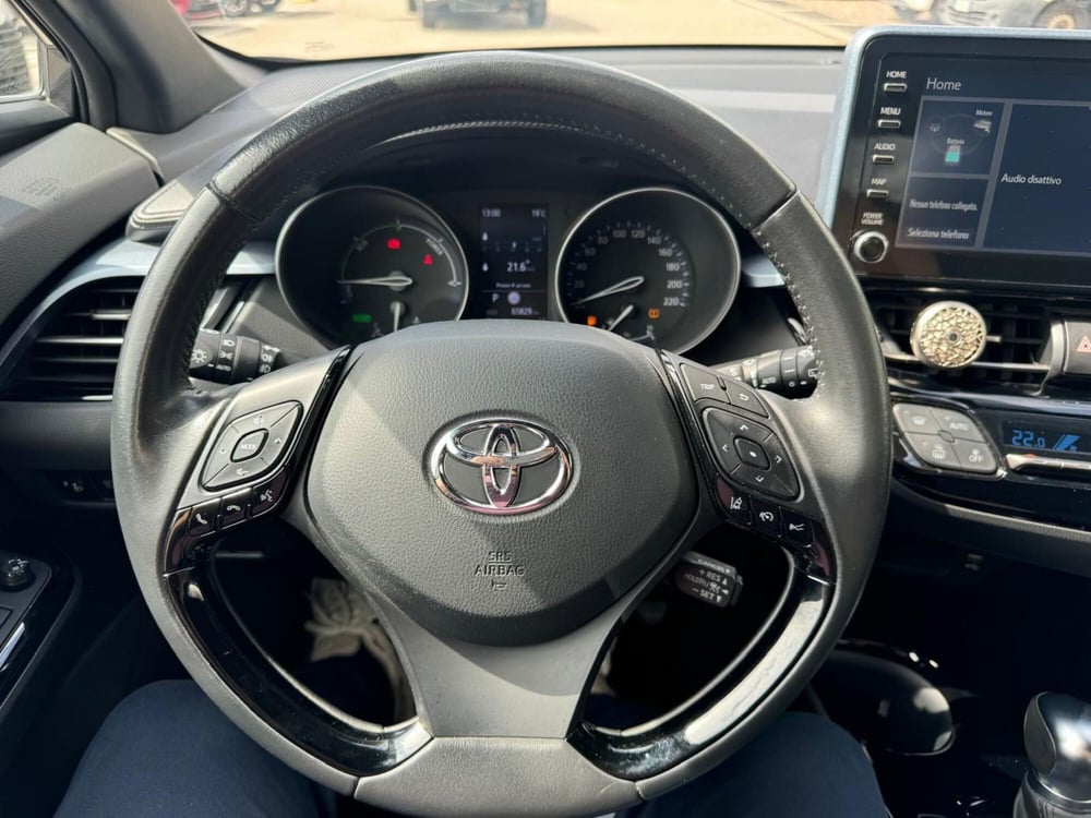 Toyota Toyota C-HR usata a Modena (11)