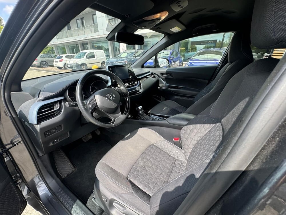 Toyota Toyota C-HR usata a Modena (12)