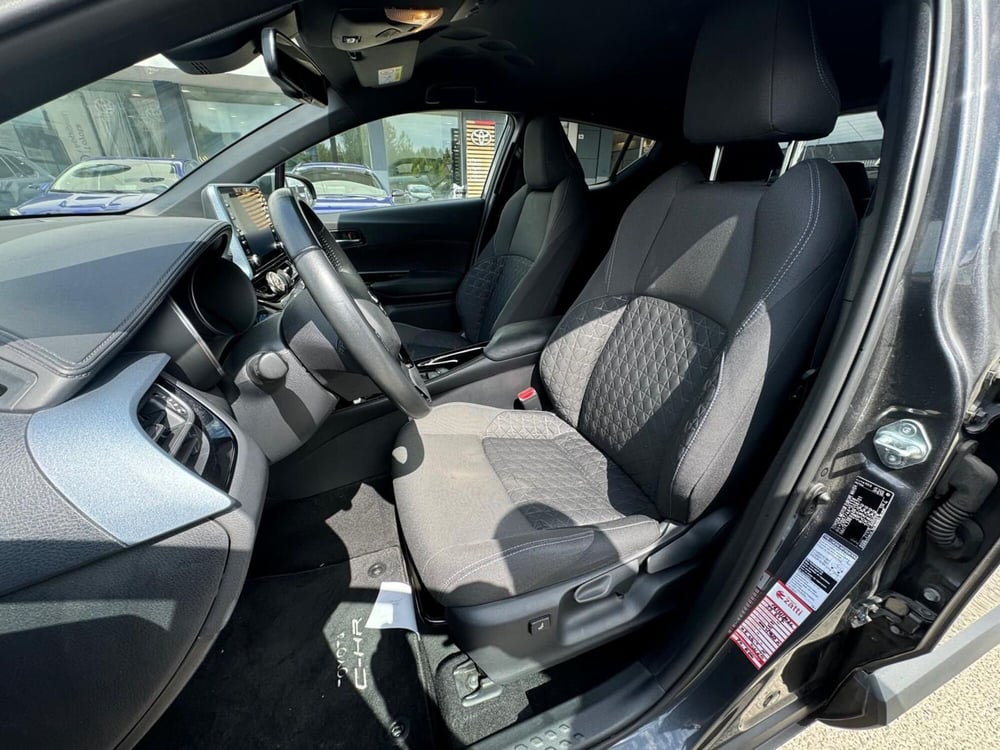 Toyota Toyota C-HR usata a Modena (13)