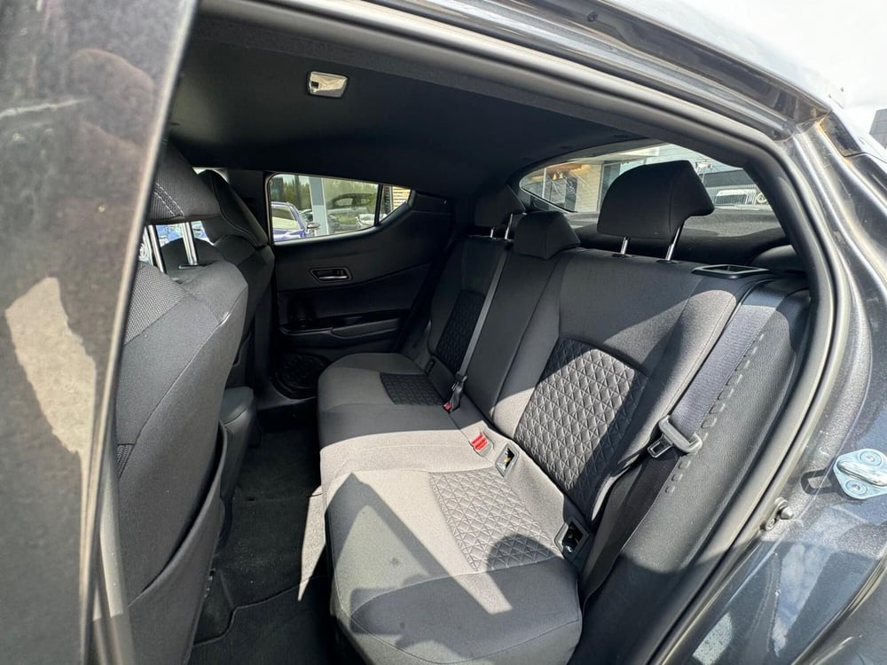Toyota Toyota C-HR usata a Modena (15)