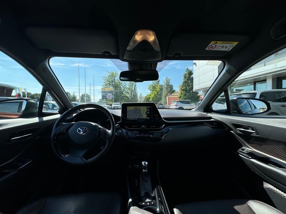 Toyota Toyota C-HR usata a Modena (17)