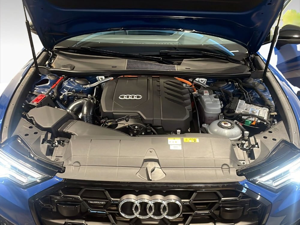 Audi A6 Avant e-Tron nuova a Livorno (15)