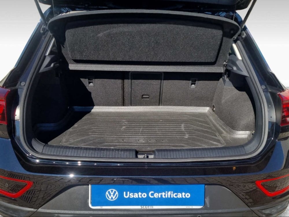 Volkswagen T-Roc usata a Livorno (6)