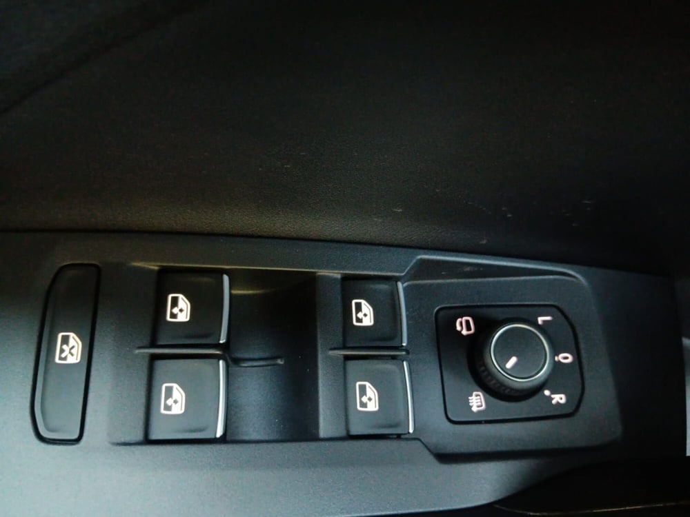 Volkswagen T-Cross usata a Bologna (19)