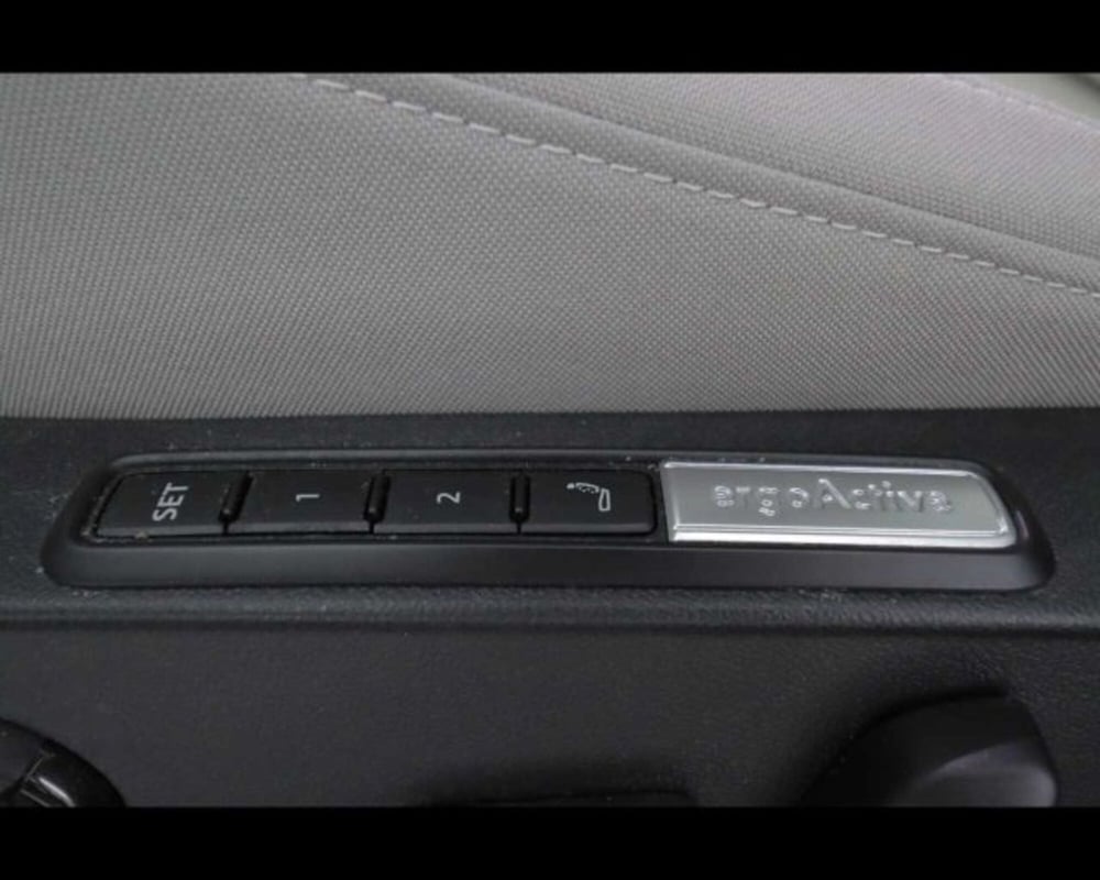 Volkswagen Golf Variant usata a Bologna (17)