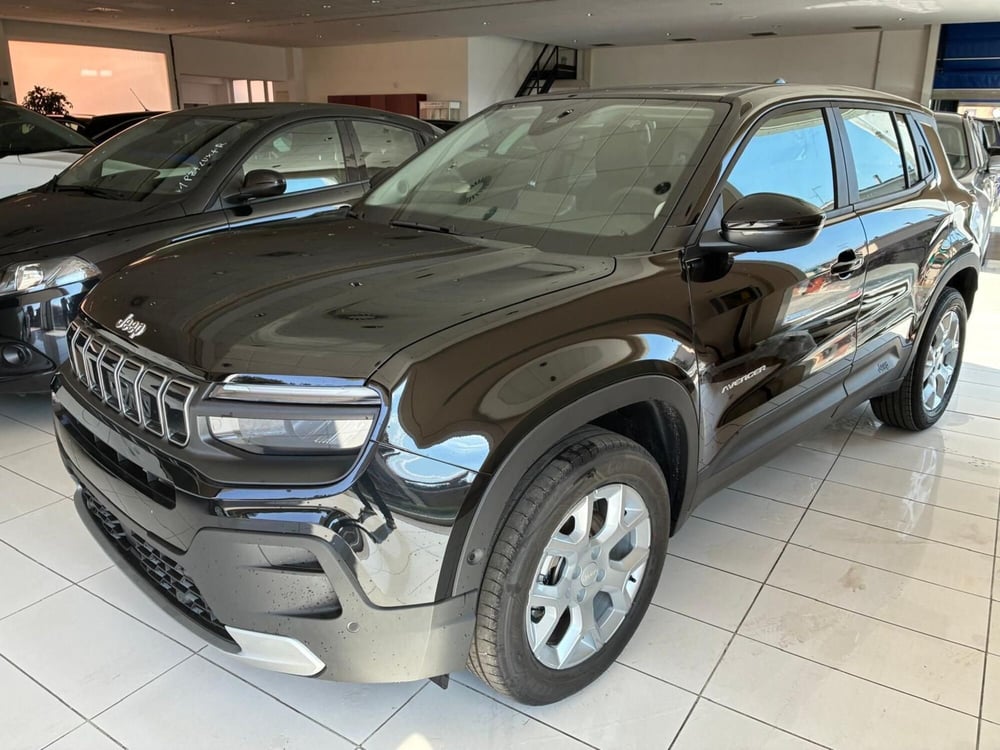 Jeep Avenger nuova a Milano (2)