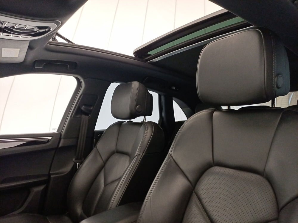Porsche Macan usata a Taranto (15)
