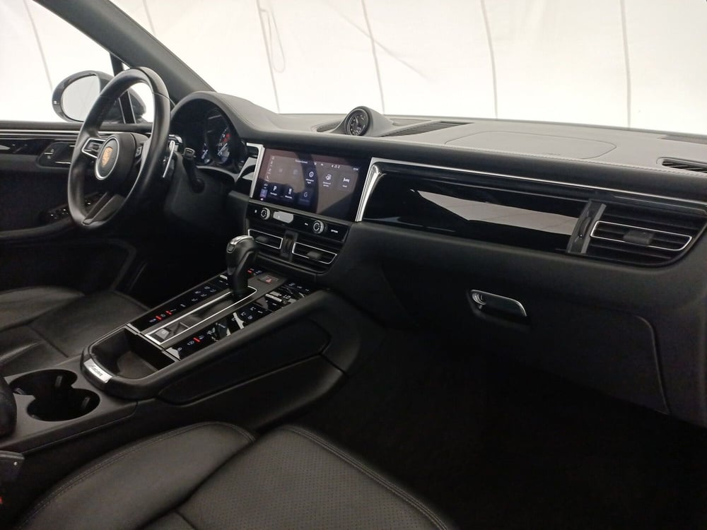 Porsche Macan usata a Taranto (7)