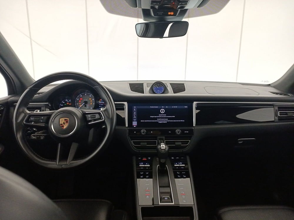 Porsche Macan usata a Taranto (9)