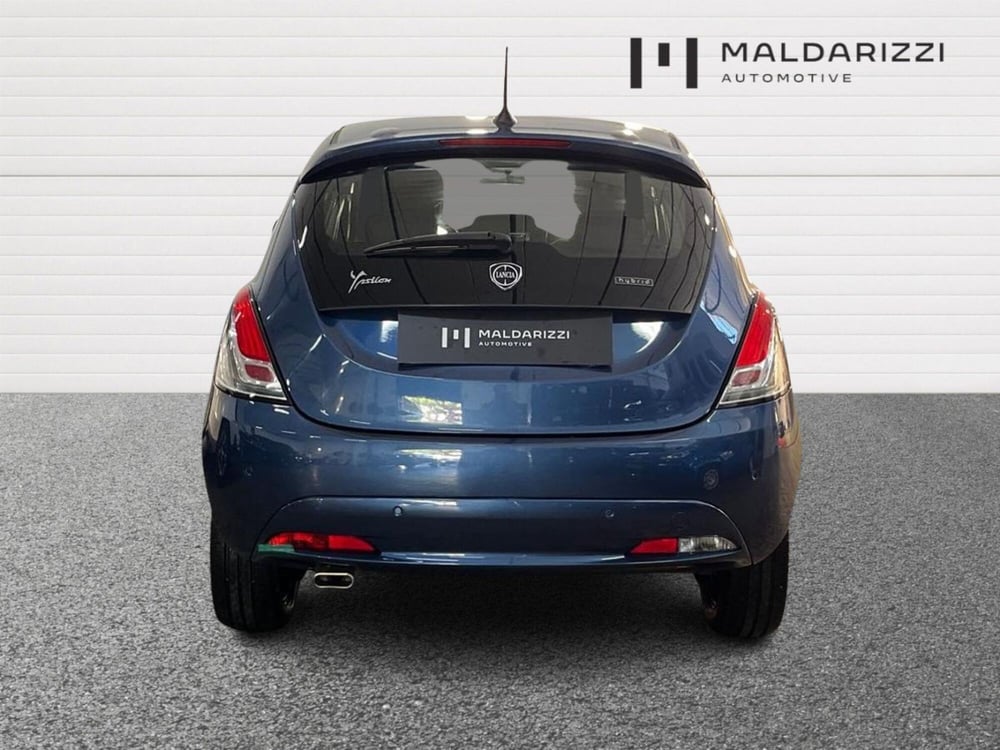 Lancia Ypsilon usata a Matera (13)