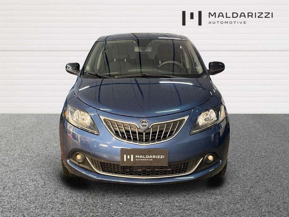 Lancia Ypsilon usata a Matera (2)