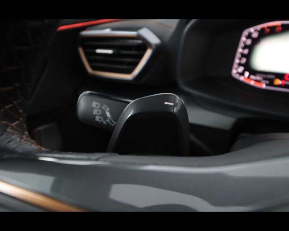 Cupra Formentor usata a Bologna (19)