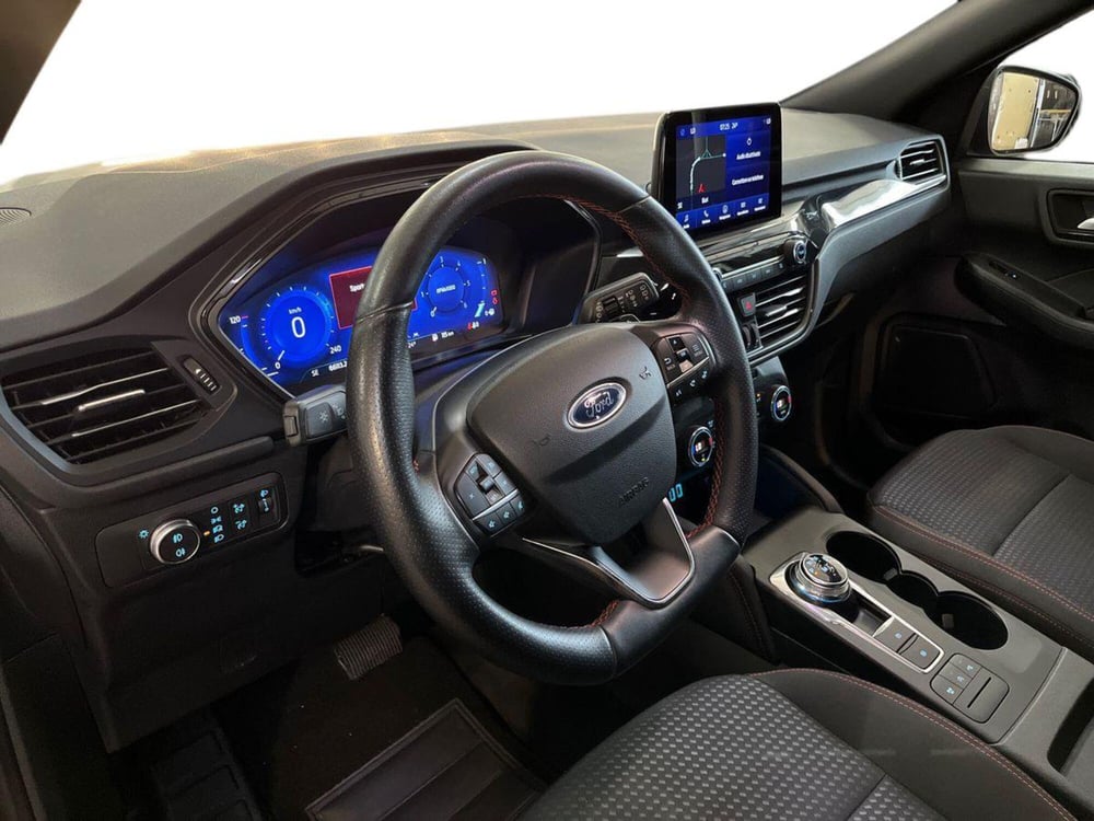 Ford Kuga usata a Bari (8)