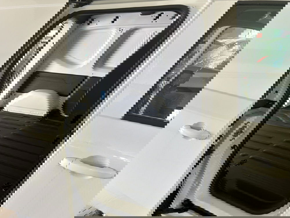 Nissan Townstar nuova a Ferrara (12)