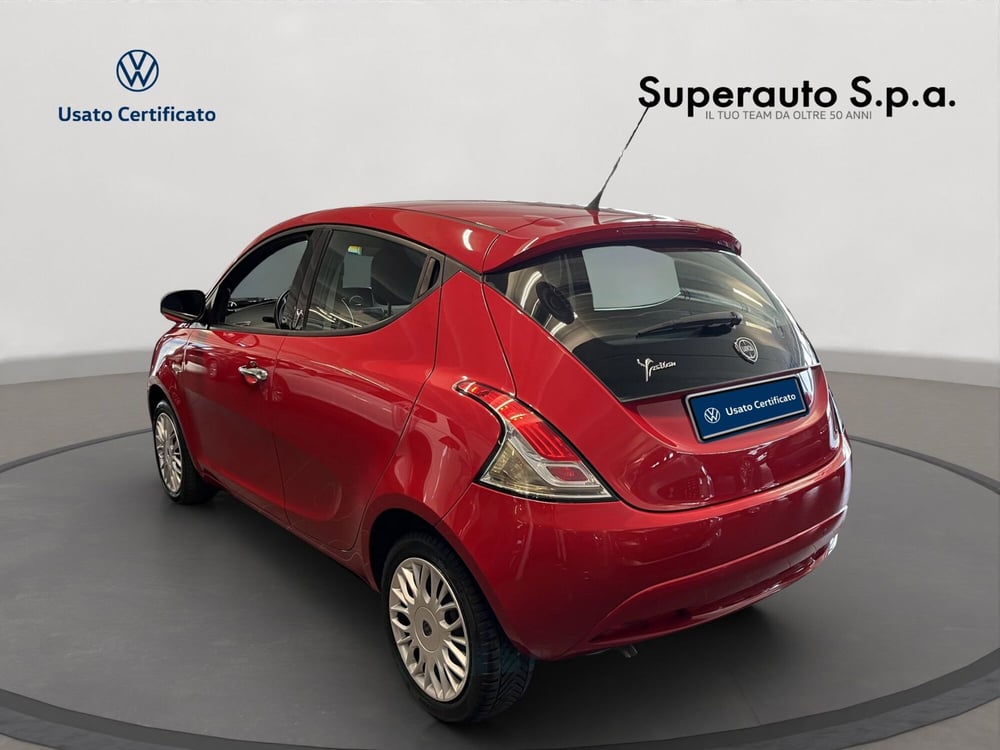 Lancia Ypsilon usata a Padova (3)