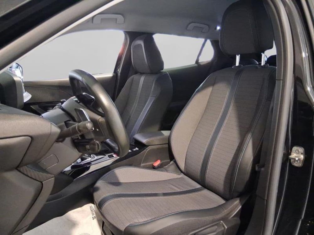 Peugeot 2008 usata a Genova (9)