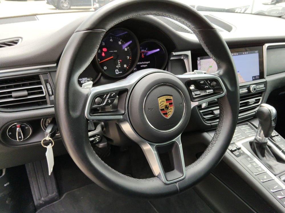 Porsche Macan usata a Pescara (14)