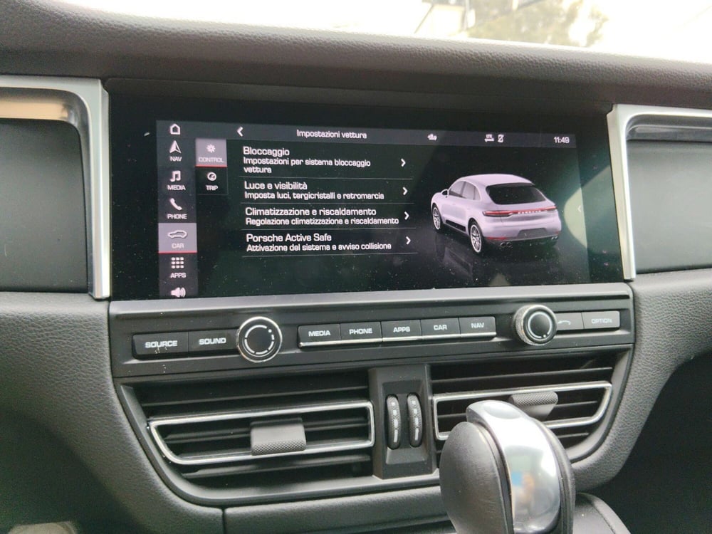 Porsche Macan usata a Pescara (18)