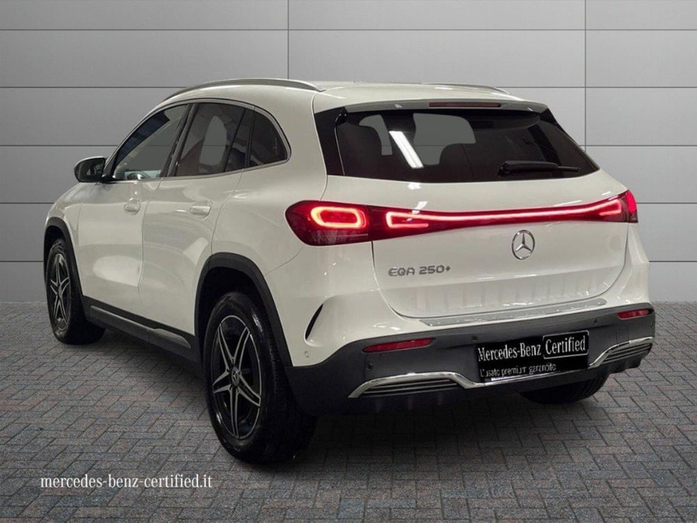 Mercedes-Benz EQA usata a Macerata (3)