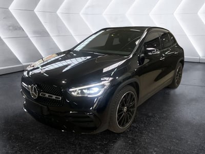 Mercedes-Benz GLA SUV 220 d Automatic Premium del 2023 usata a Napoli