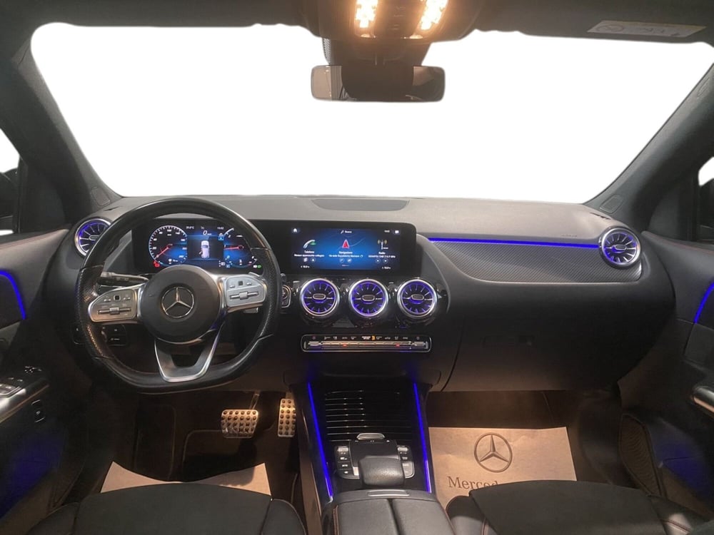 Mercedes-Benz GLA SUV usata a Napoli (10)