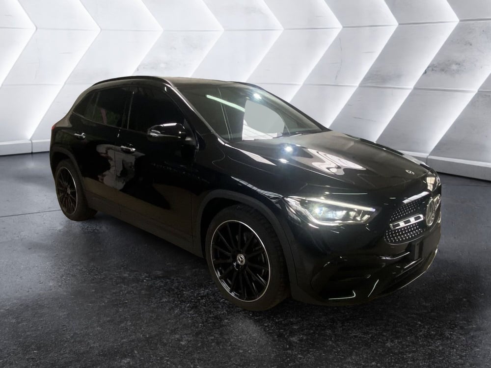Mercedes-Benz GLA SUV usata a Napoli (3)