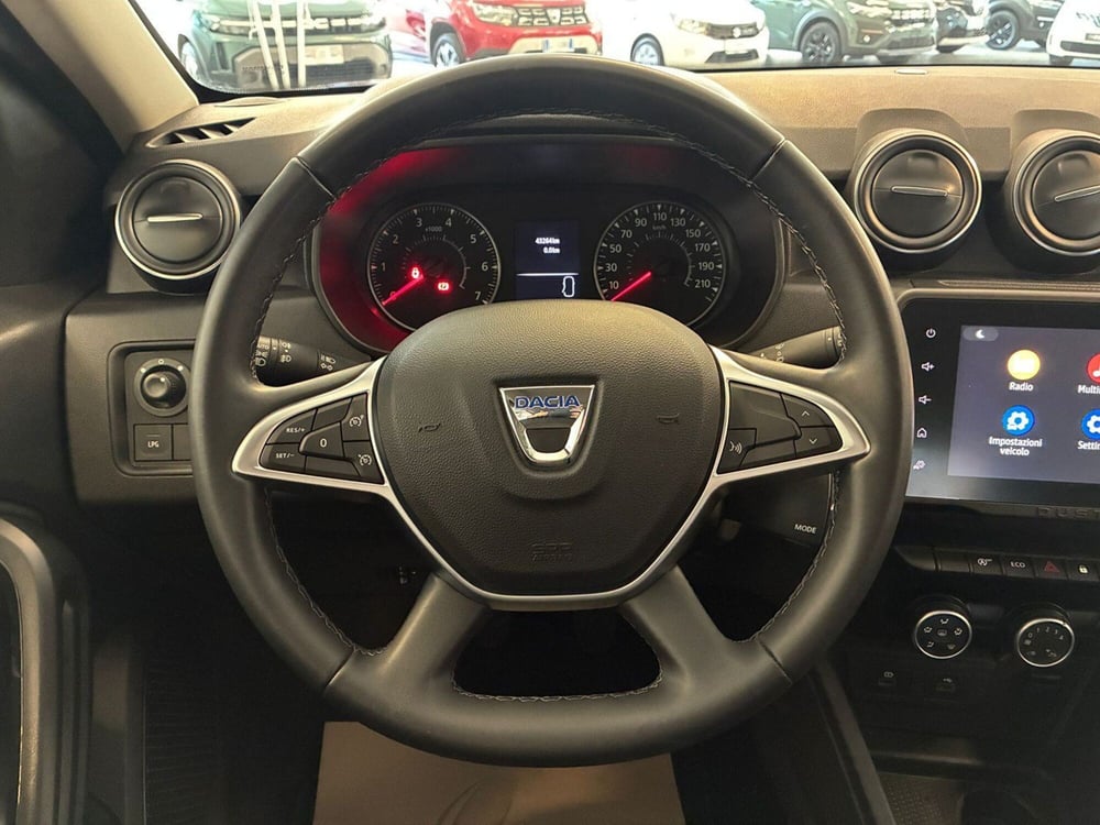 Dacia Duster usata a Brescia (13)