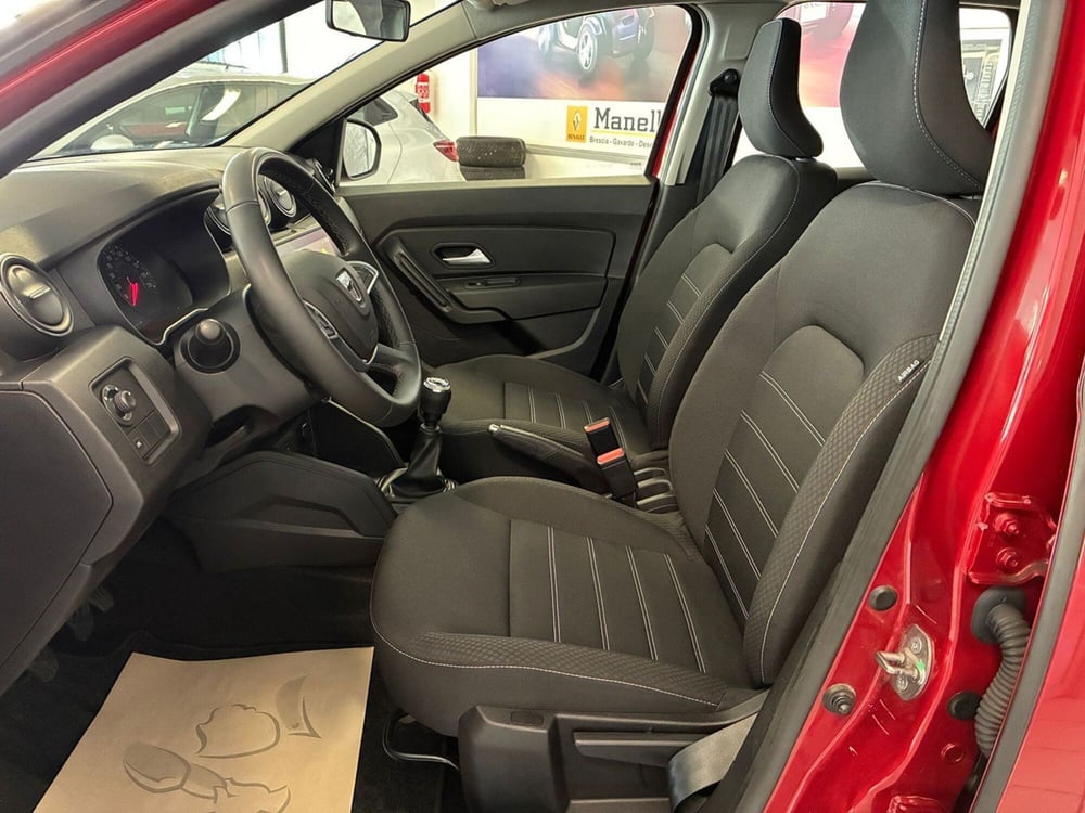 Dacia Duster usata a Brescia (14)