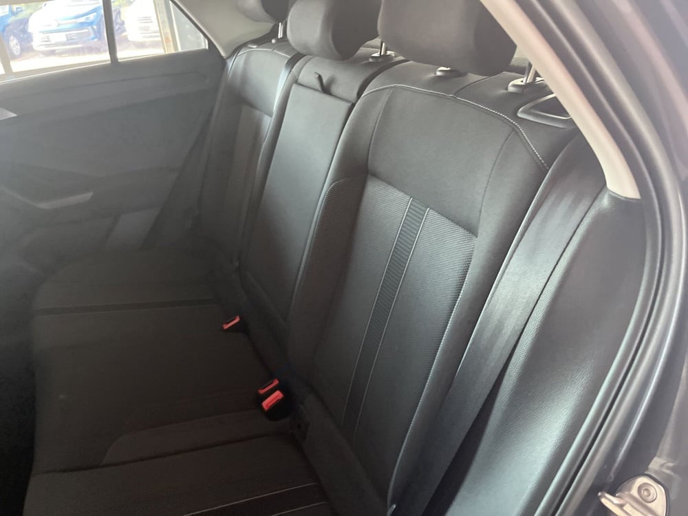 Volkswagen T-Roc nuova a Salerno (10)