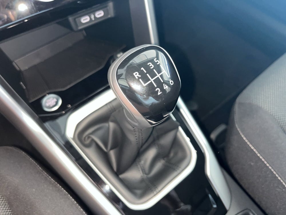 Volkswagen T-Roc nuova a Salerno (12)
