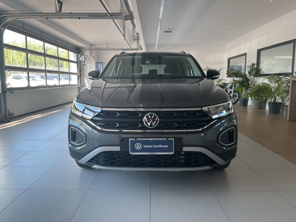 Volkswagen T-Roc nuova a Salerno (4)