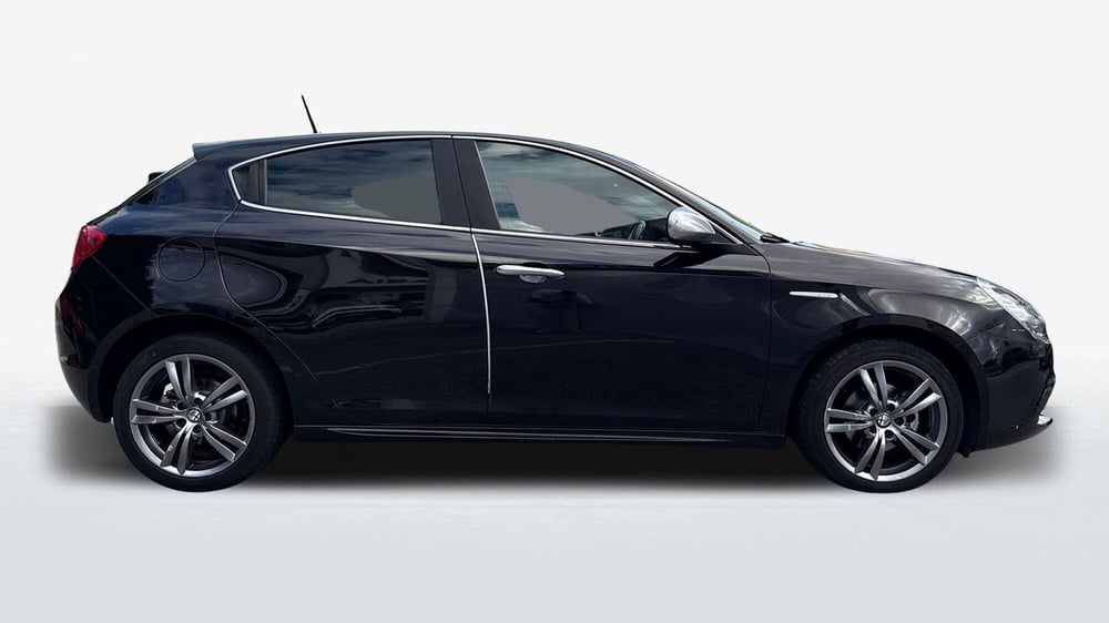 Alfa Romeo Giulietta usata a Treviso (4)
