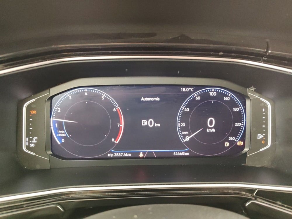 Volkswagen T-Cross usata a Massa-Carrara (12)
