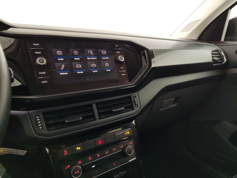 Volkswagen T-Cross usata a Massa-Carrara (13)