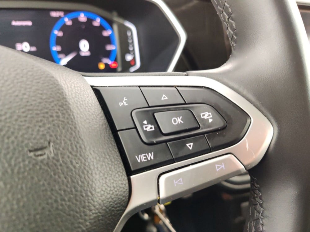 Volkswagen T-Cross usata a Massa-Carrara (14)