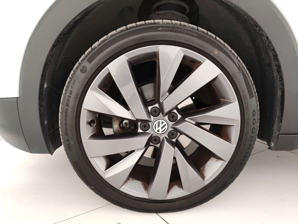 Volkswagen T-Cross usata a Massa-Carrara (6)