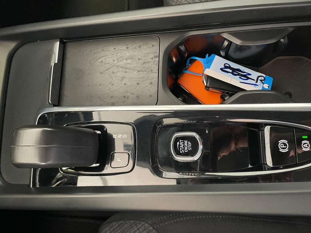 Volvo XC60 usata a Prato (10)