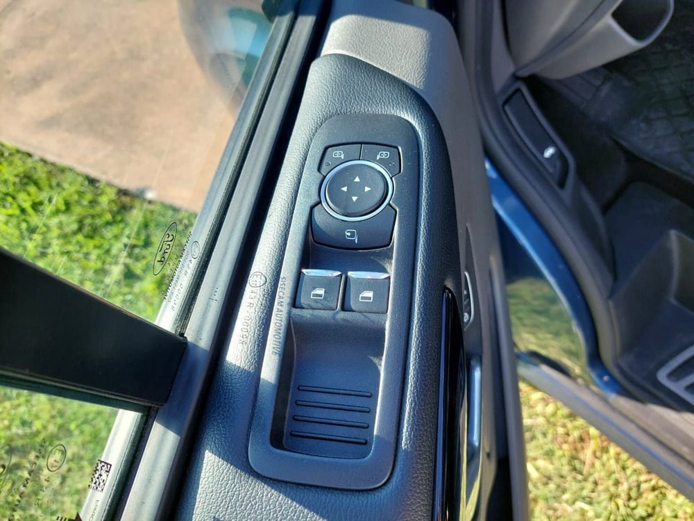 Ford Tourneo Custom usata a Treviso (8)
