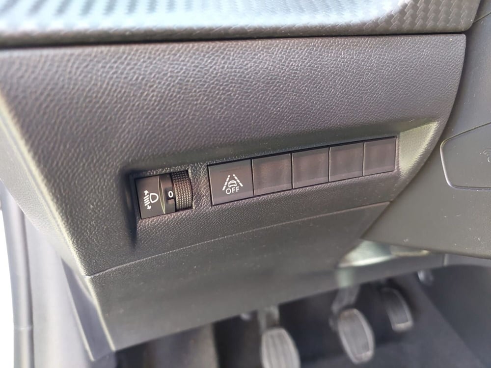 Peugeot 208 usata a Treviso (16)