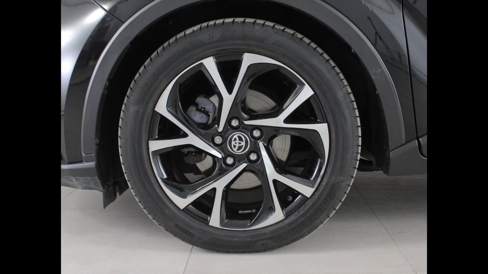 Toyota Toyota C-HR usata a Palermo (15)