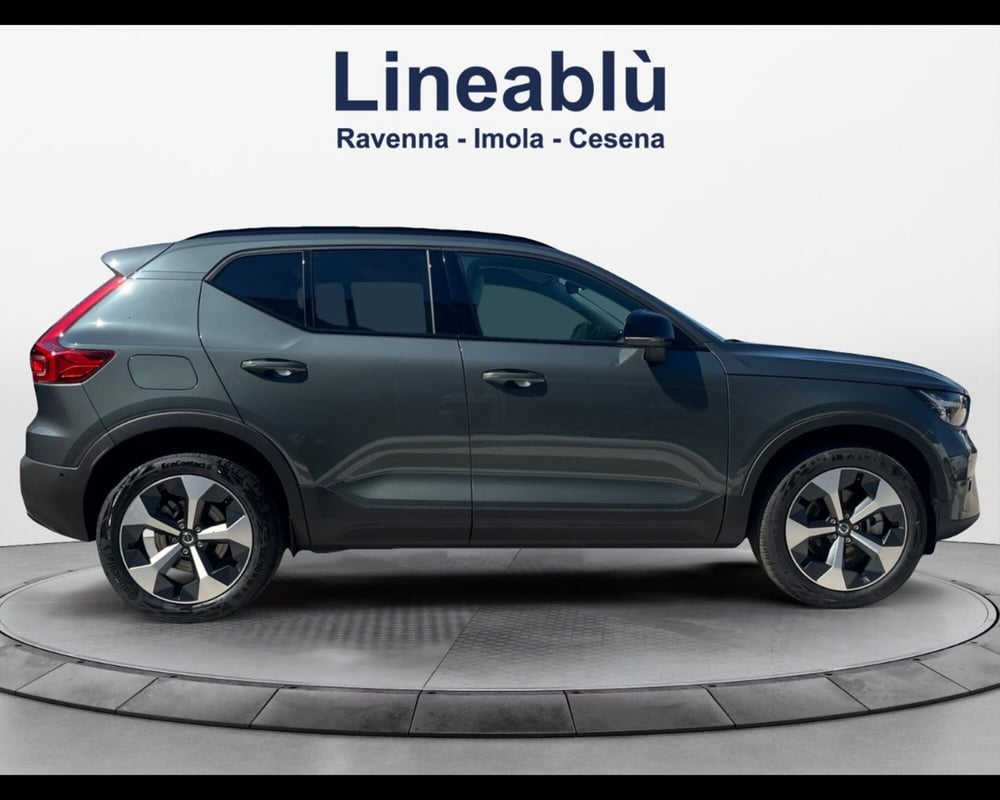 Volvo XC40 nuova a Ravenna (6)