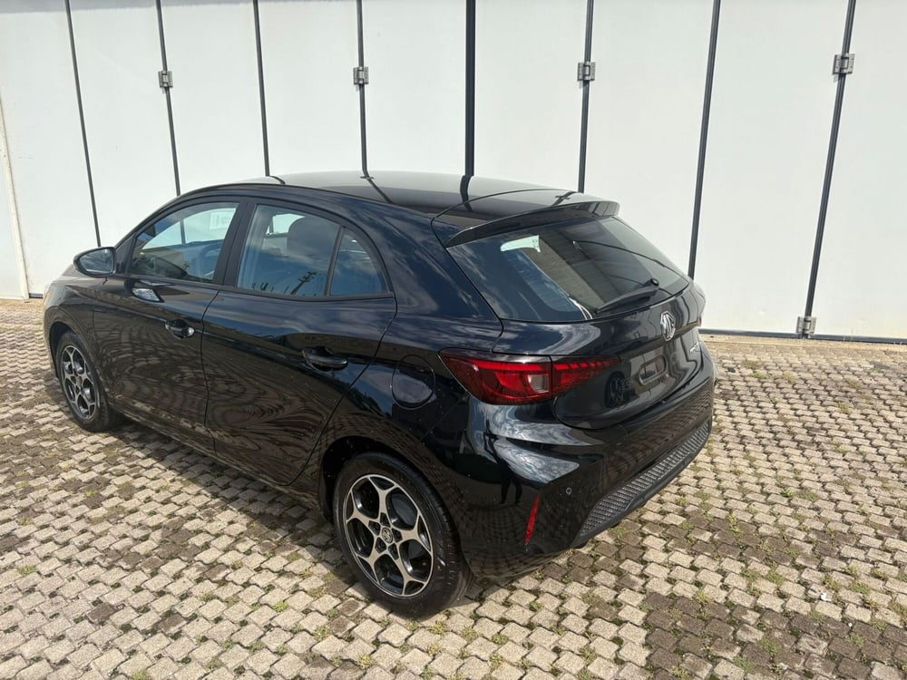 Mg MG3 nuova a Monza e Brianza (4)
